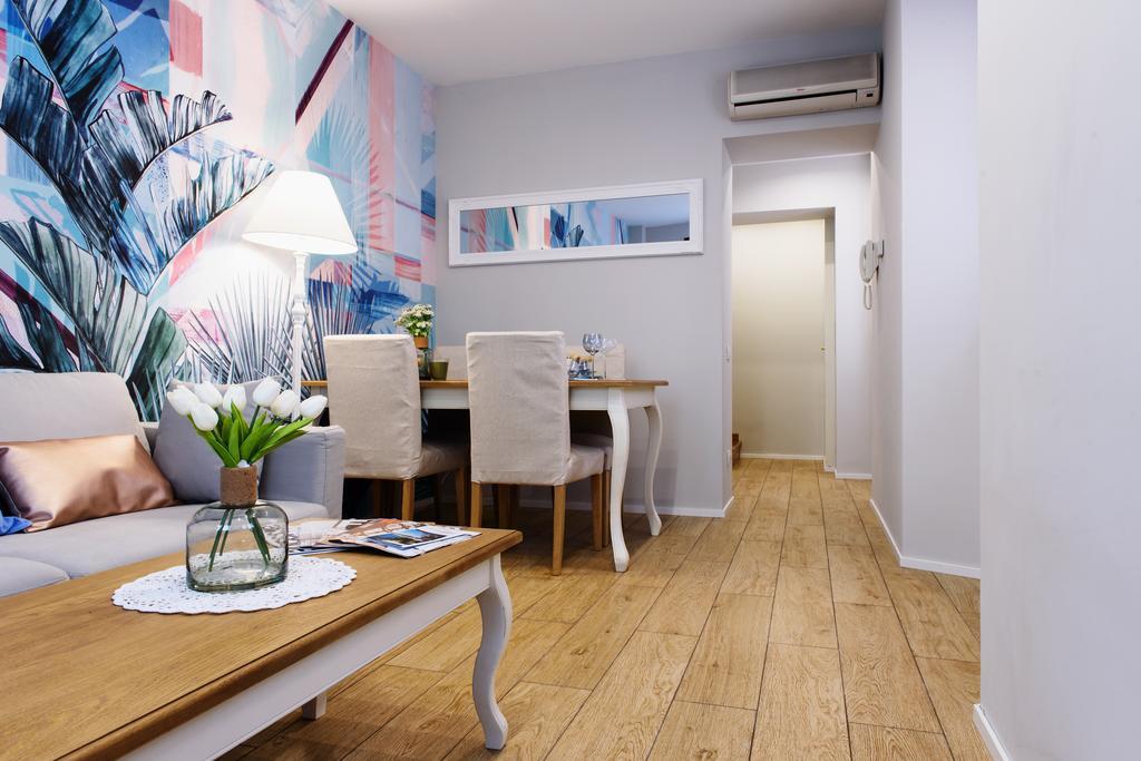 דירות קומו Lora Luxury House מראה חיצוני תמונה