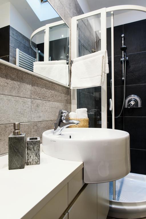 דירות קומו Lora Luxury House מראה חיצוני תמונה